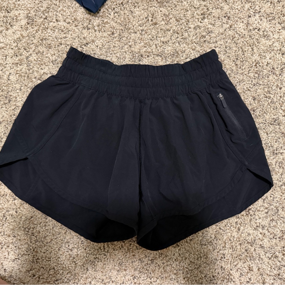 lululemon athletica tracker low-rise shorts